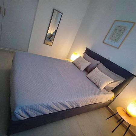 Deep Blue Apartment Agioi Apostoloi  Bagian luar foto