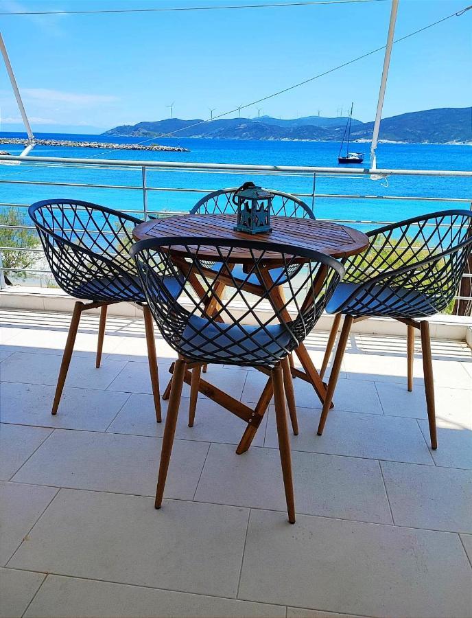 Deep Blue Apartment Agioi Apostoloi  Bagian luar foto