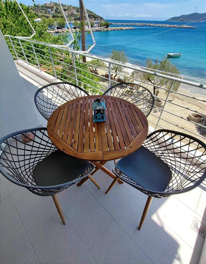 Deep Blue Apartment Agioi Apostoloi  Bagian luar foto