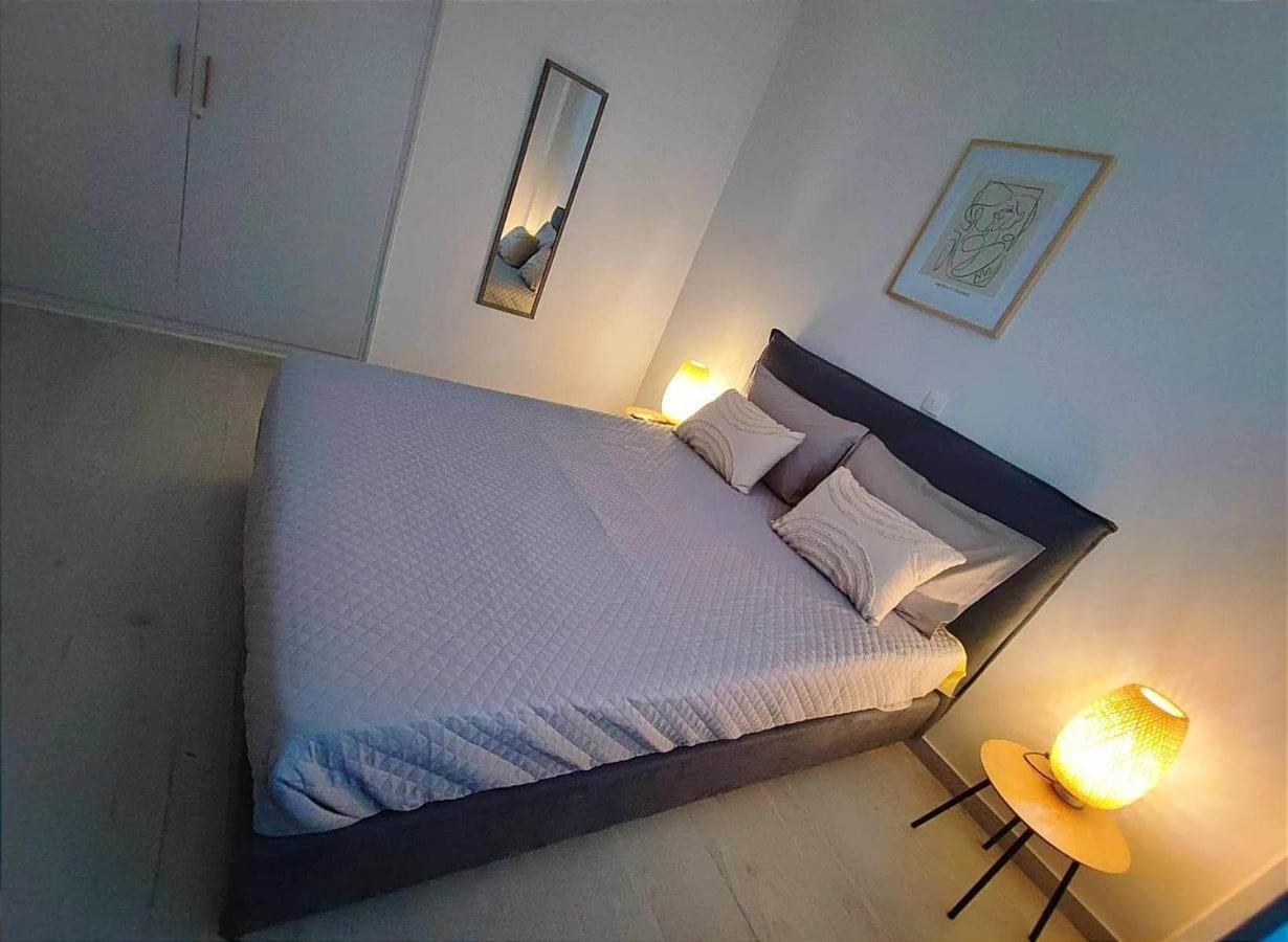 Deep Blue Apartment Agioi Apostoloi  Bagian luar foto